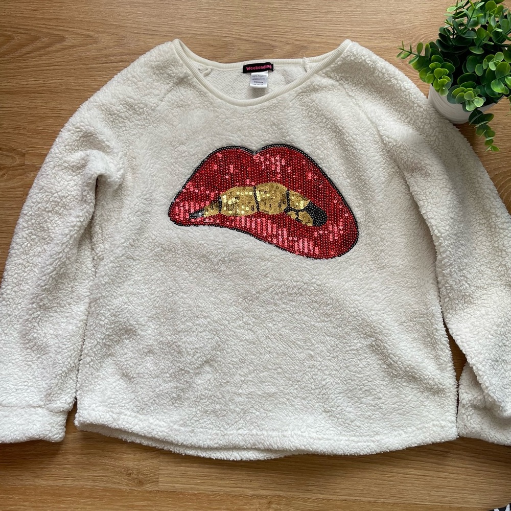 Weekending Teddy Women Sweater